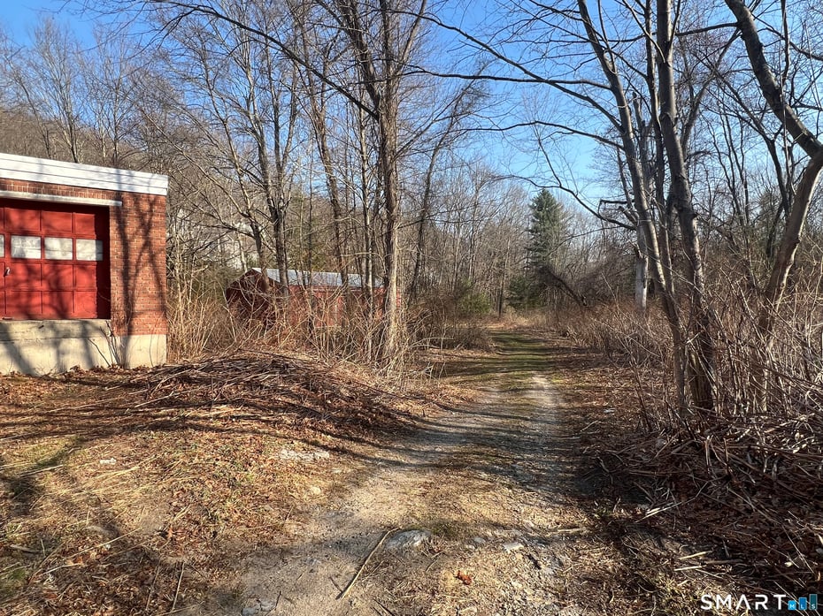 10 Spielman Highway Photo 2