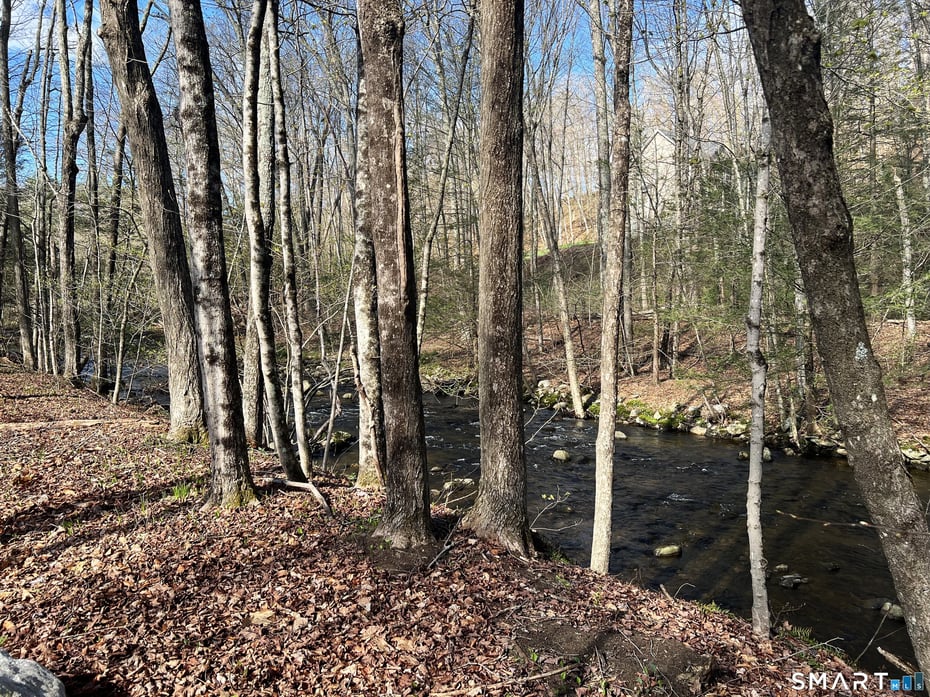 10 Spielman Highway Photo 7