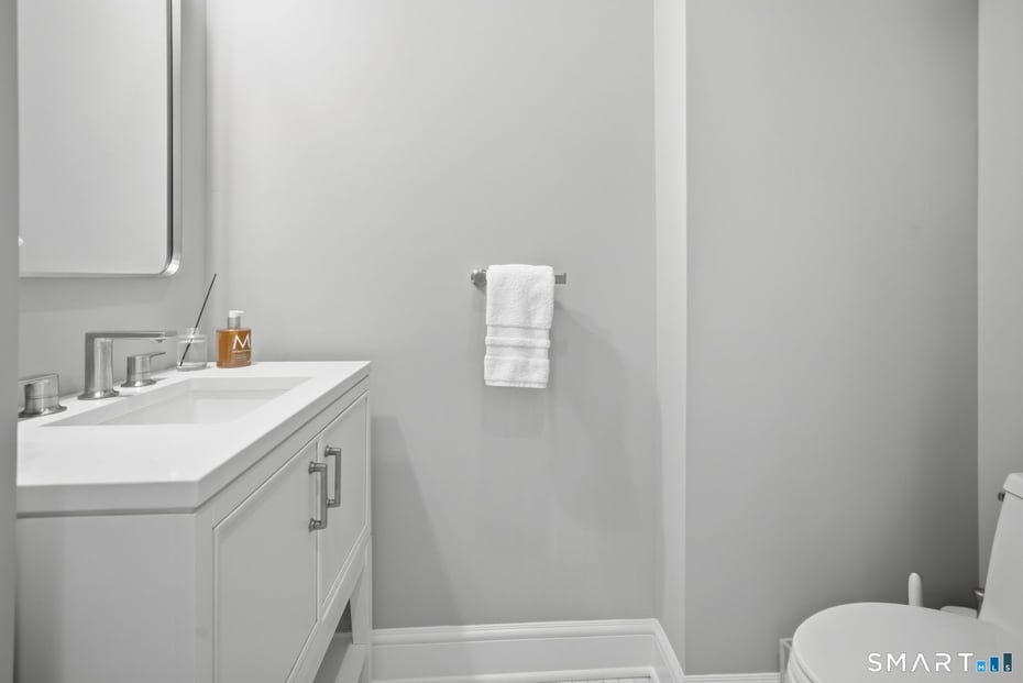 790 Cedar Brook Lane Photo 18