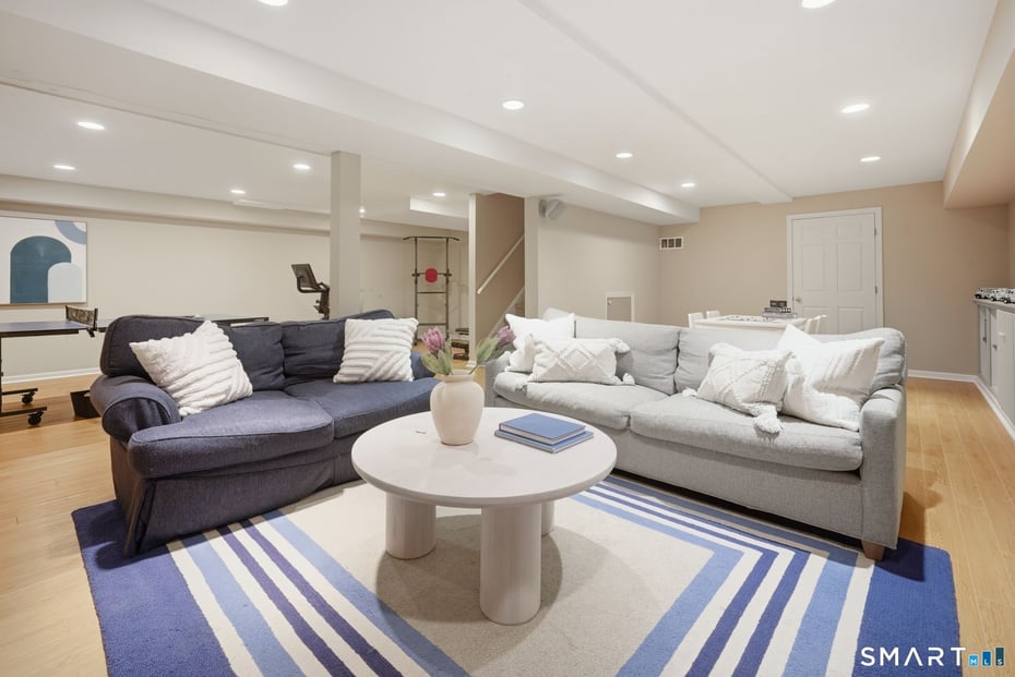 790 Cedar Brook Lane Photo 33