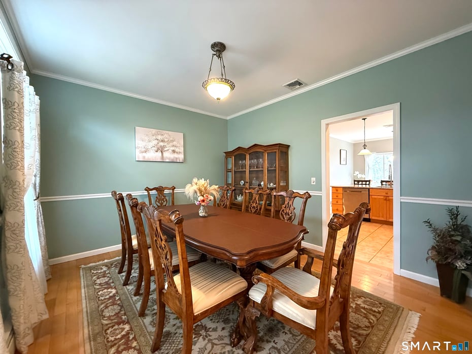 631 Avon Drive Photo 4