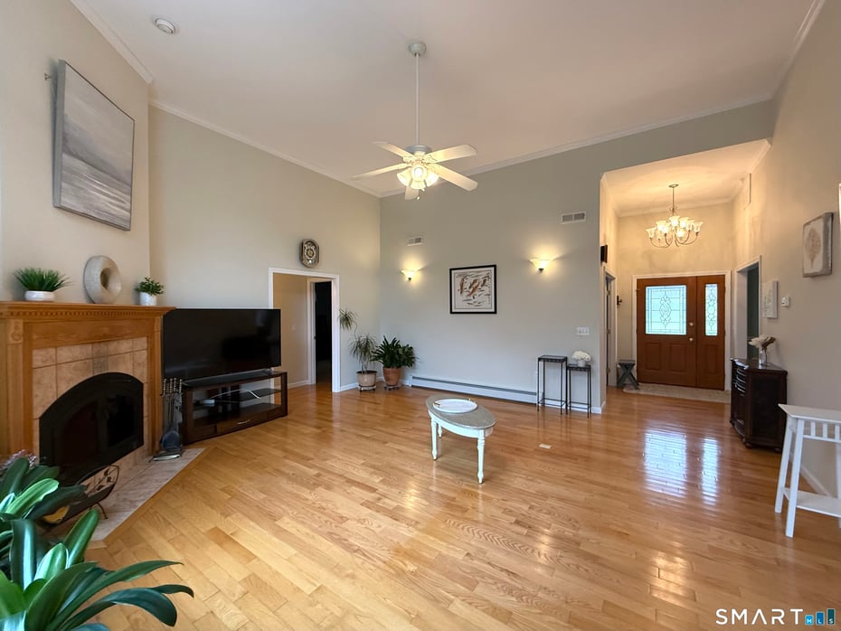 631 Avon Drive Photo 7