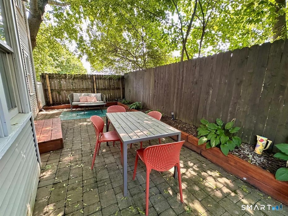 44 Warren Street Photo 21