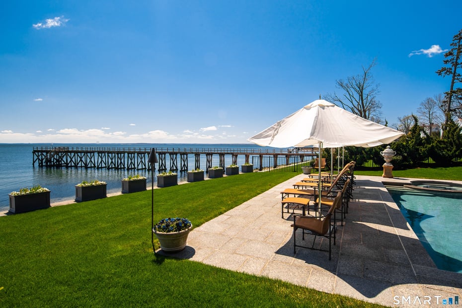 207-209 Long Neck Point Road Photo 6