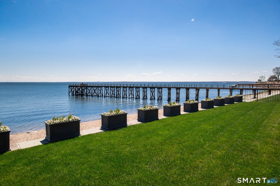 207-209 Long Neck Point Road Photo 7