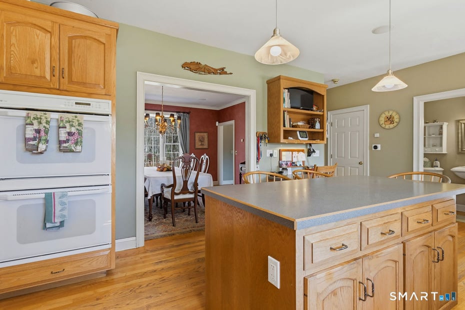 53 Oakridge Drive Photo 17