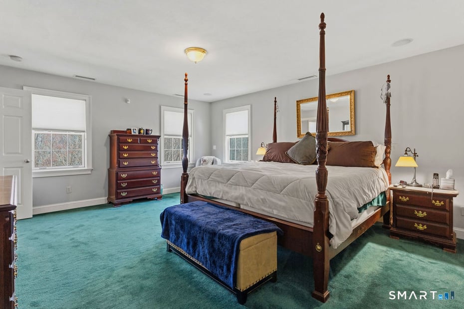 53 Oakridge Drive Photo 19