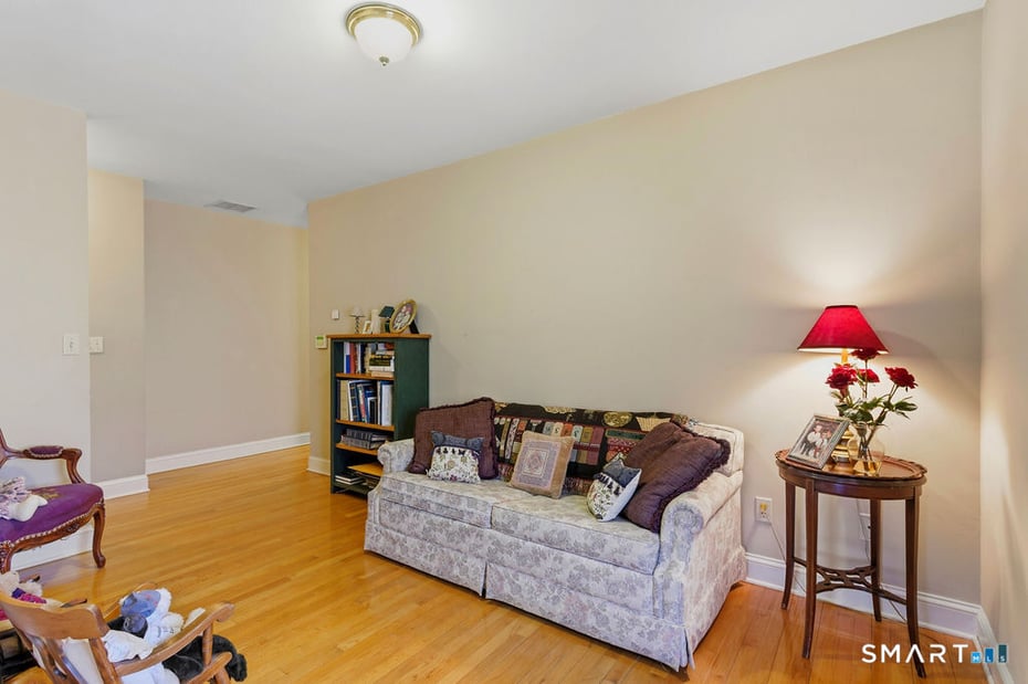 53 Oakridge Drive Photo 21