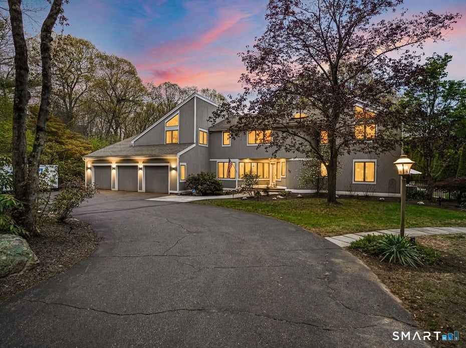 28 Strawberry Lane Photo 1