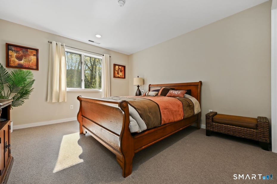 28 Strawberry Lane Photo 20