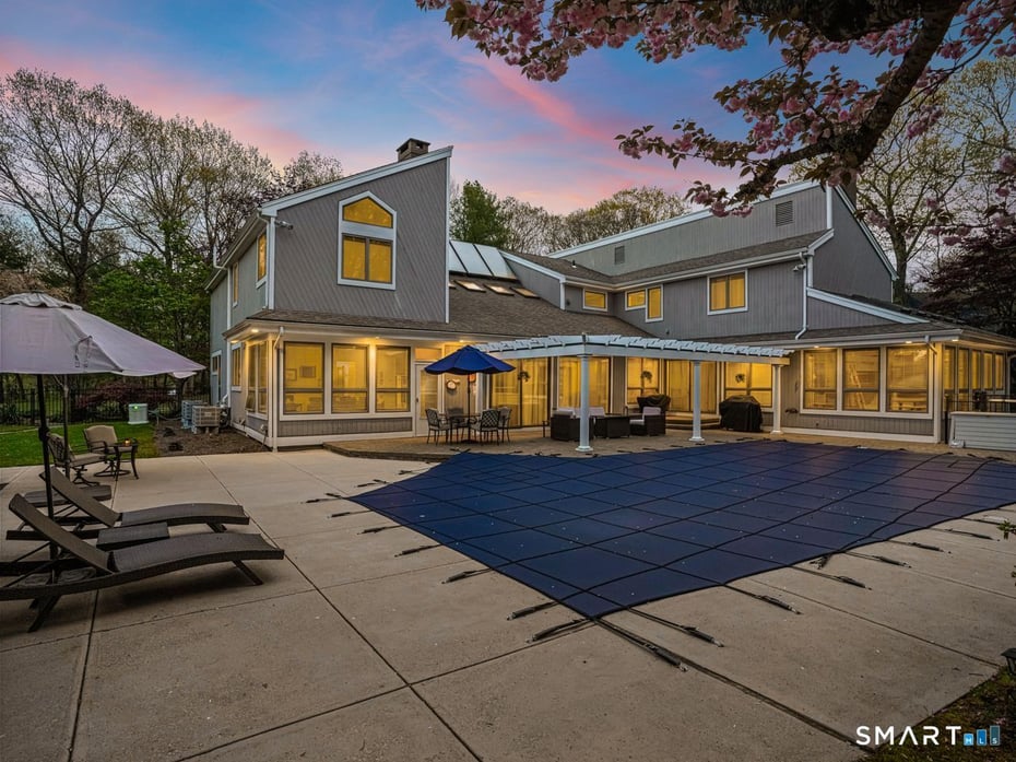 28 Strawberry Lane Photo 34