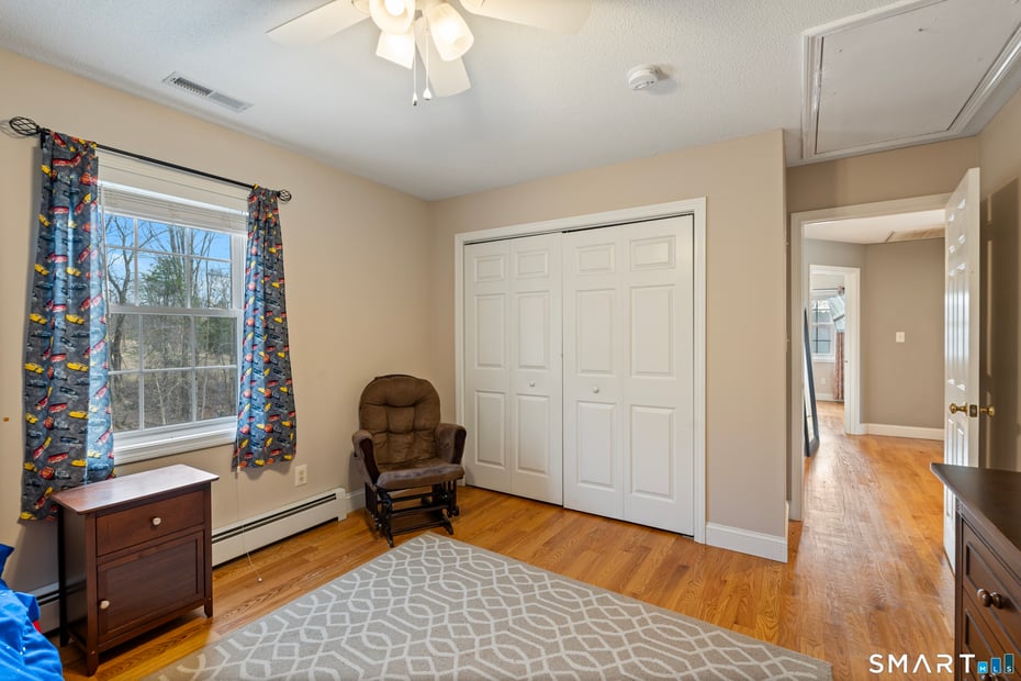 453 Burlington Road Photo 20