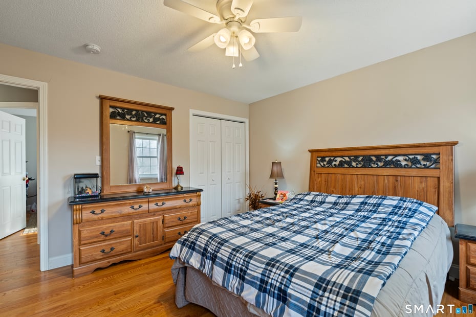 453 Burlington Road Photo 21