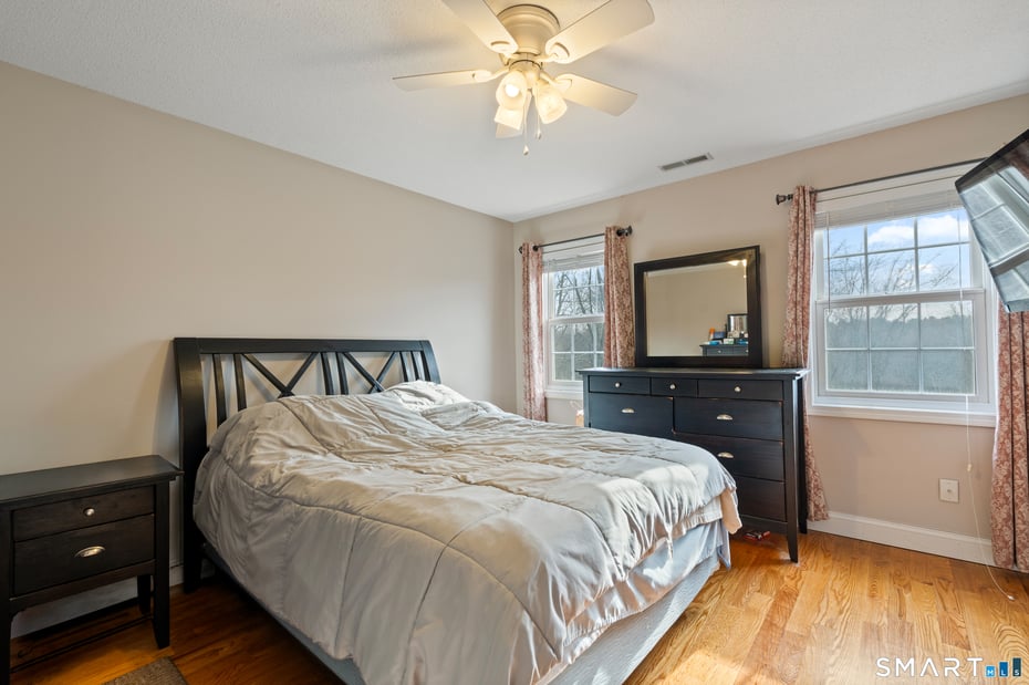 453 Burlington Road Photo 23