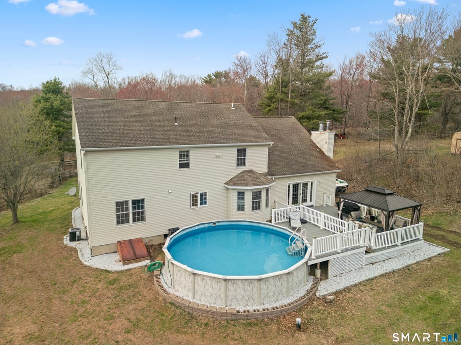 453 Burlington Road Photo 33