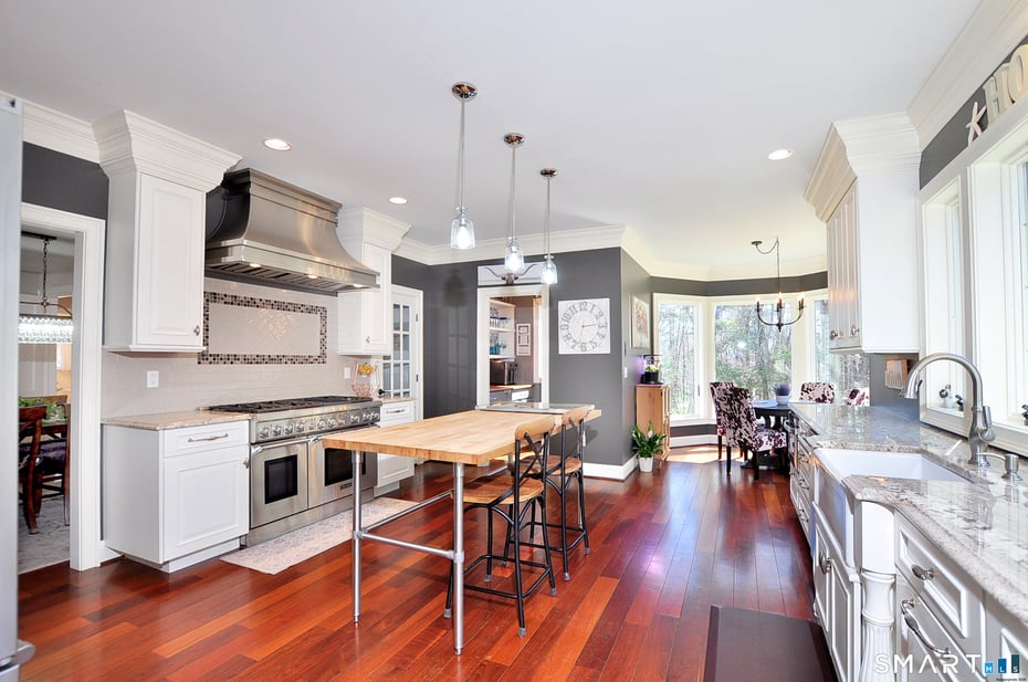 82 Indian Hill Road Photo 9