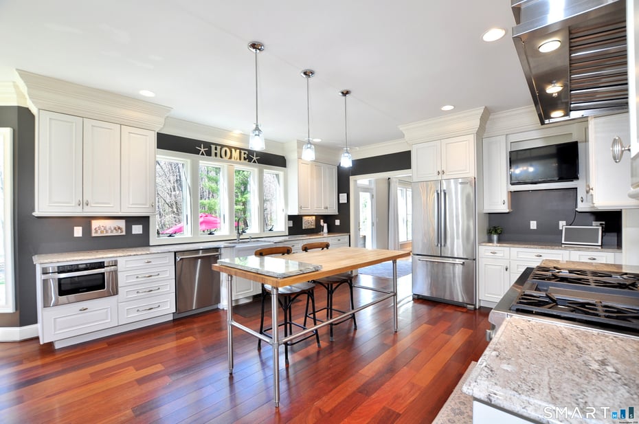 82 Indian Hill Road Photo 10