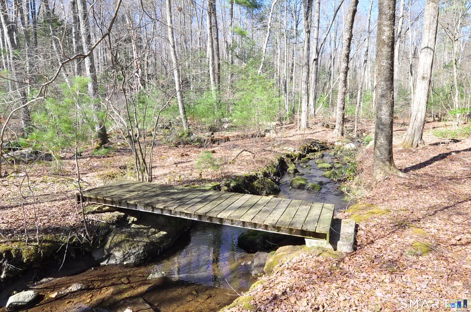 82 Indian Hill Road Photo 34