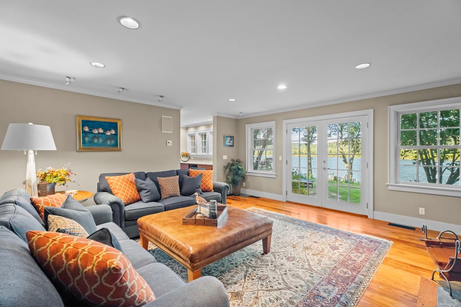 288 Middlesex Avenue Photo 15