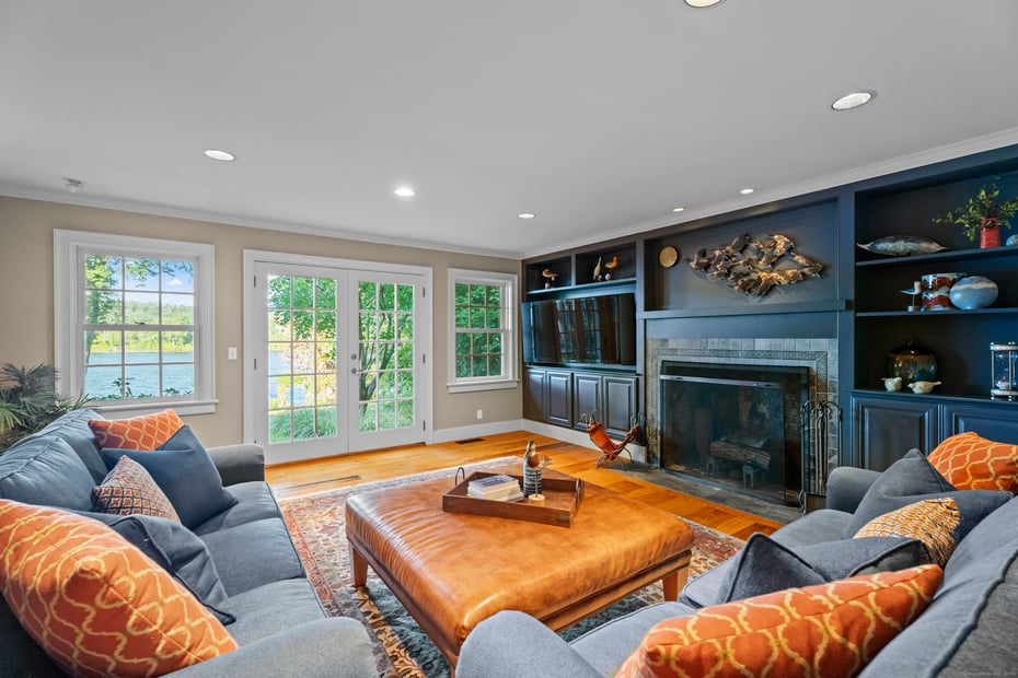 288 Middlesex Avenue Photo 16