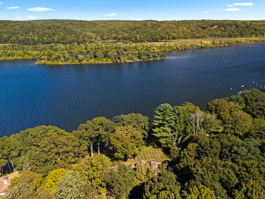 288 Middlesex Avenue Photo 36