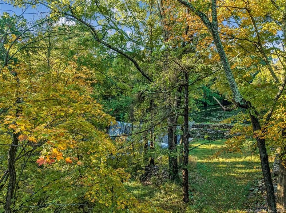 191 Huntington Street Photo 8