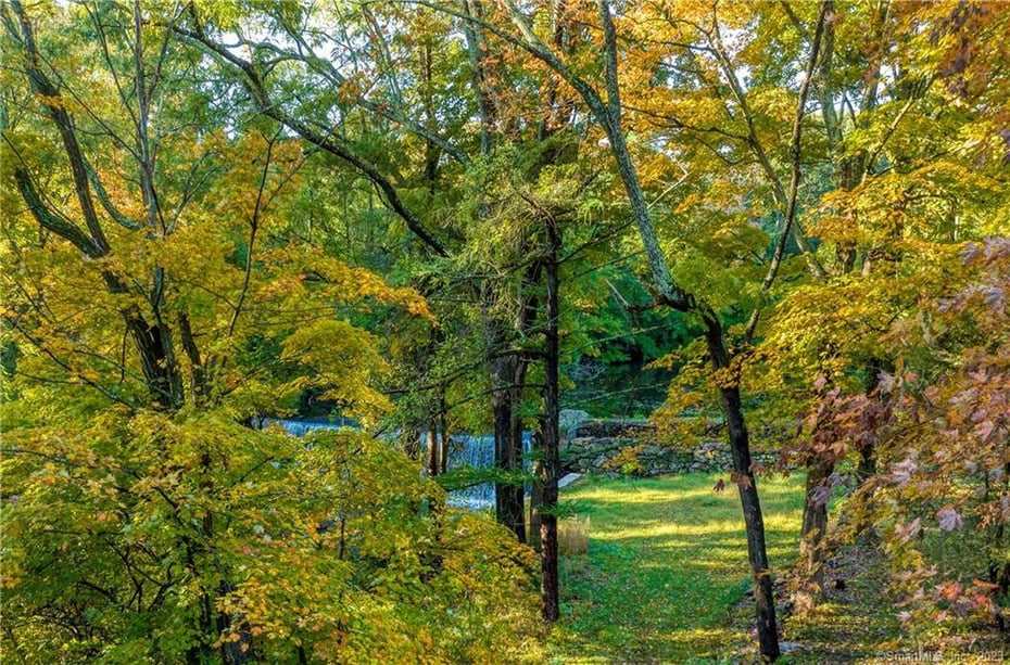 191 Huntington Street Photo 9