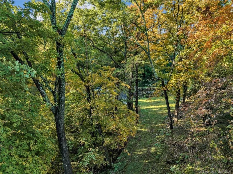 191 Huntington Street Photo 16