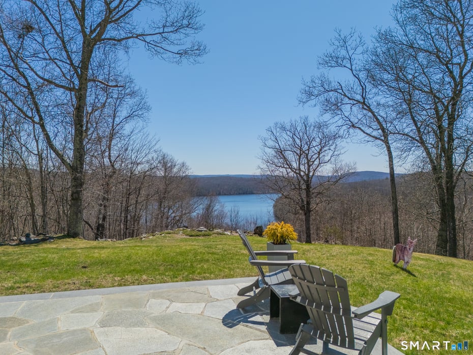 216 Kuhne Road Photo 4