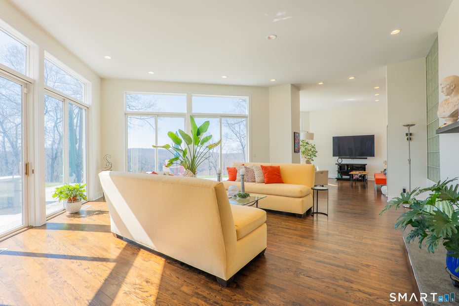 216 Kuhne Road Photo 11