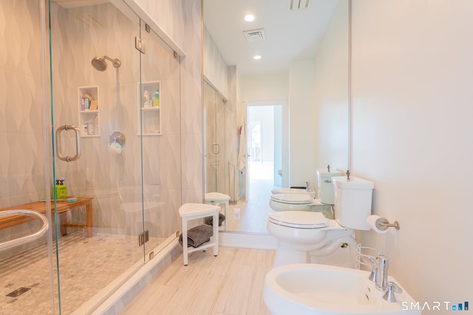 216 Kuhne Road Photo 20