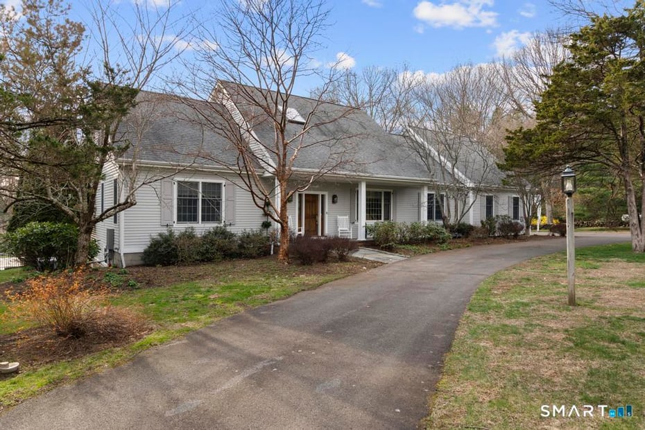 14 Cleft Rock Road Photo 2