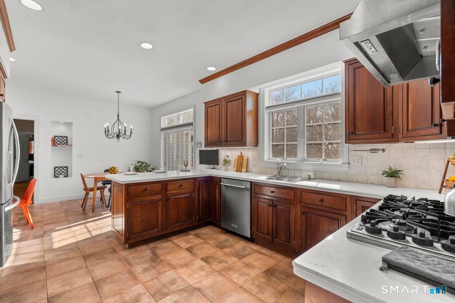 14 Cleft Rock Road Photo 4