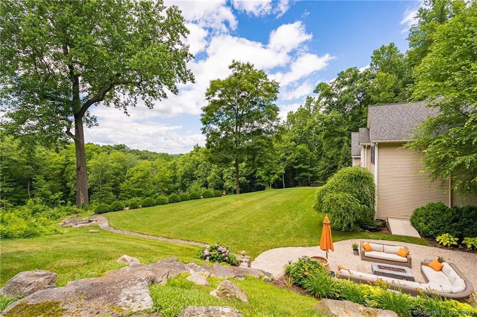 260 White Deer Rocks Road Photo 3