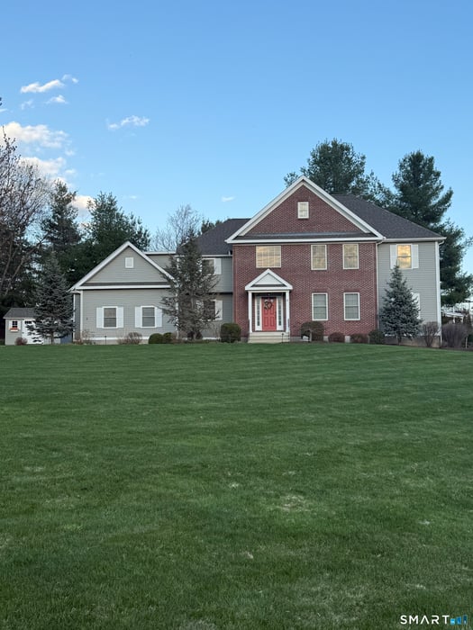 2 Gatehouse Road Photo 1