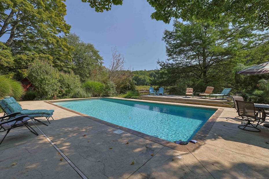 180 Green Hill Road Photo 30