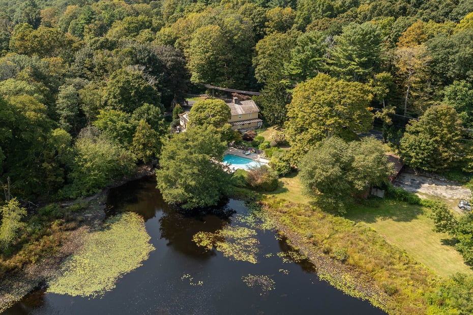 180 Green Hill Road Photo 36