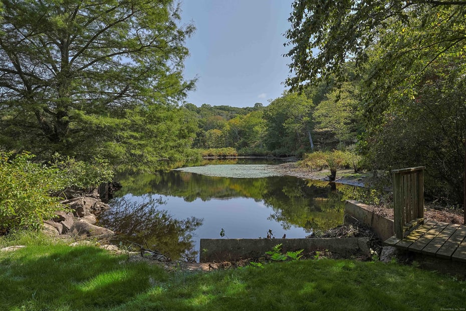 180 Green Hill Road Photo 38