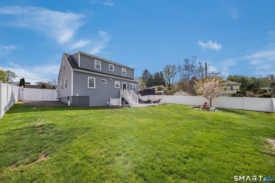 2 Lakeview Terrace Photo 7