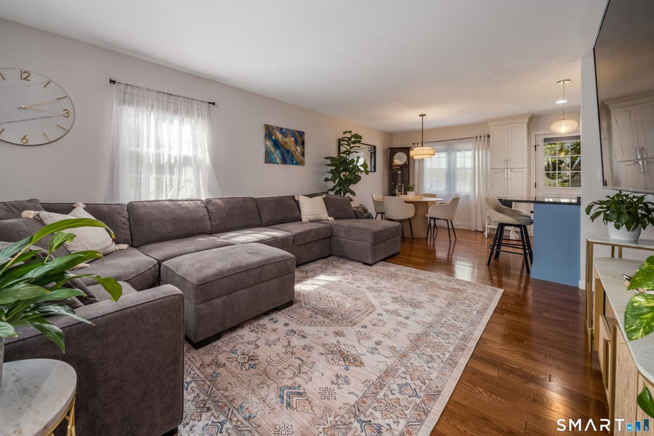 2 Lakeview Terrace Photo 11