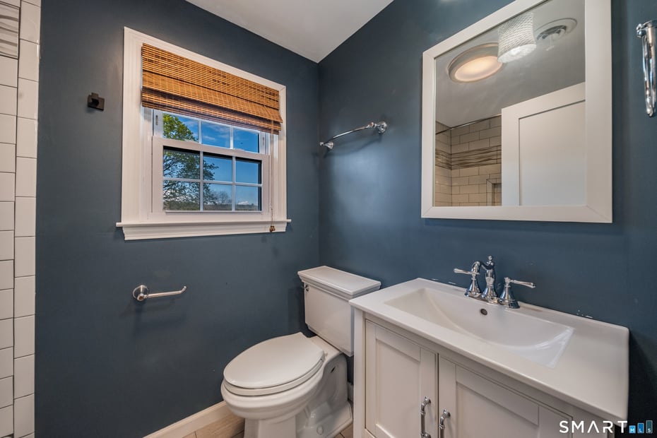 2 Lakeview Terrace Photo 22