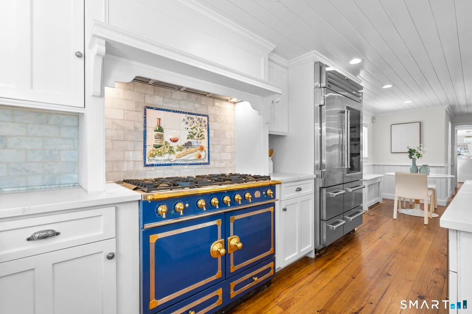 1090 Ridgefield Road Photo 5