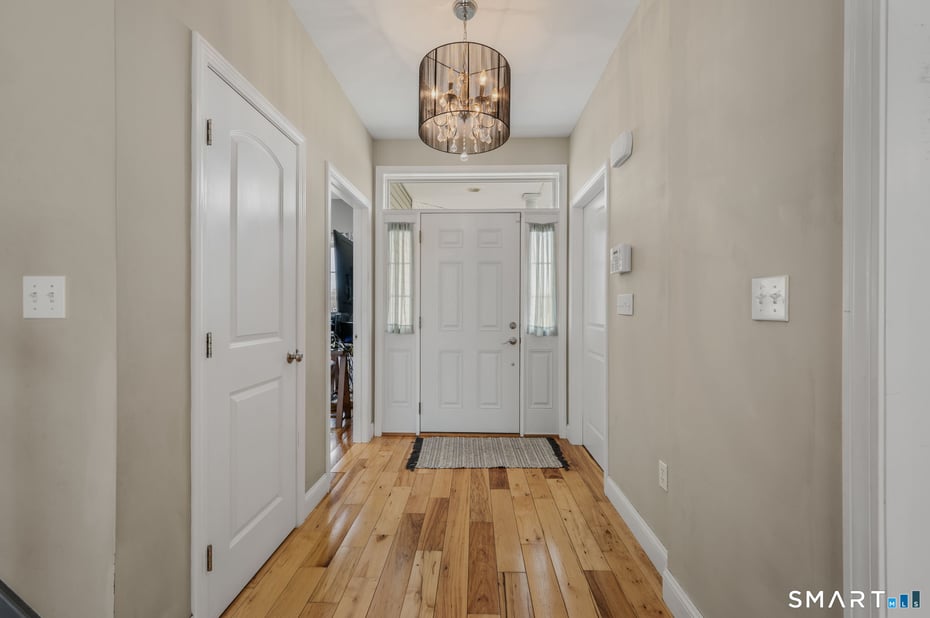 8 Quiet Cove Lane Photo 3