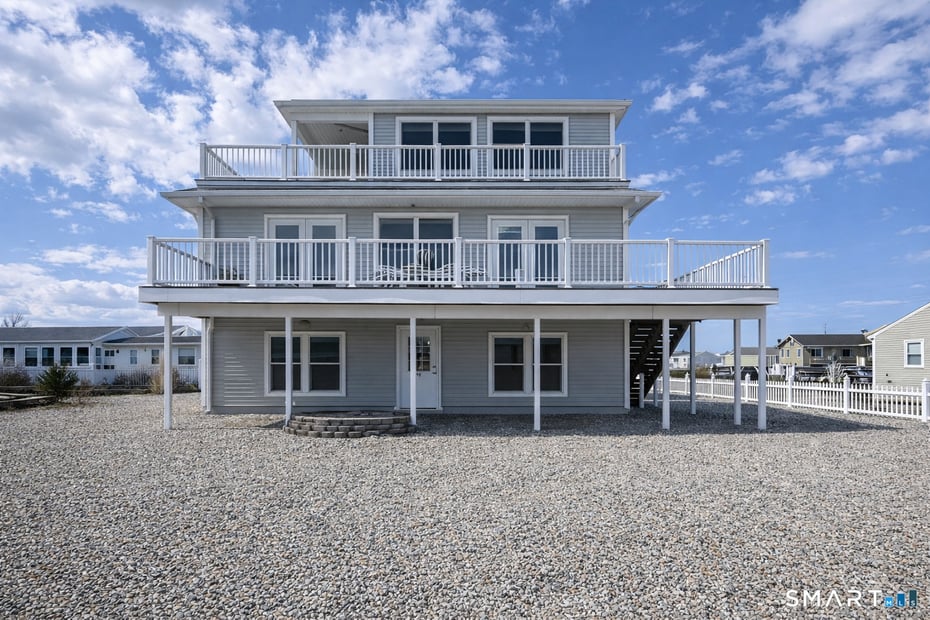 449 Seaside Avenue Photo 1