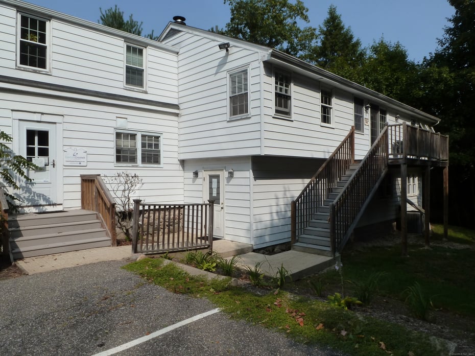 324 Albany Turnpike Photo 2