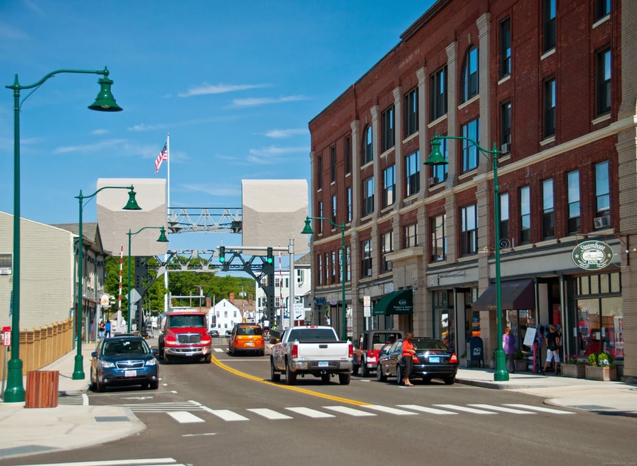 32 East Main Street Photo 38