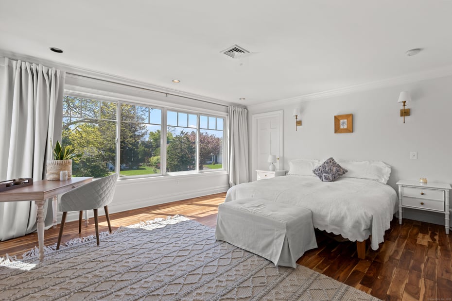 80 Soundview Drive Photo 27