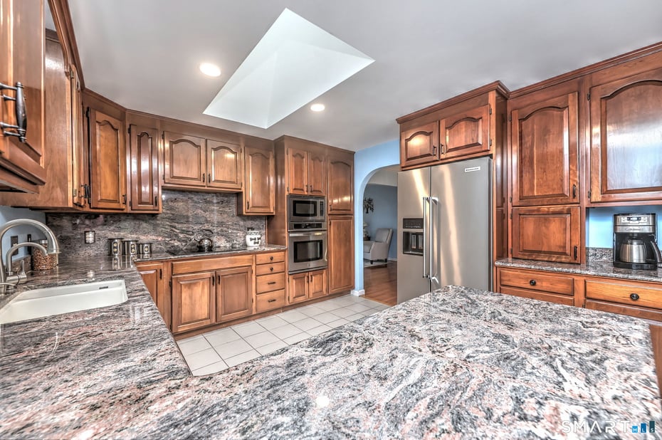2262 Ridge Road Photo 3