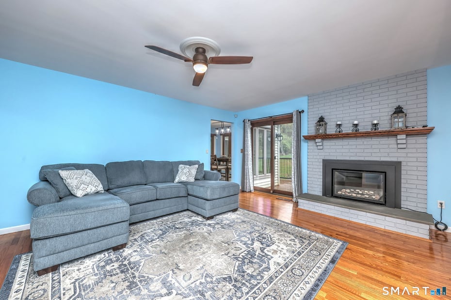 2262 Ridge Road Photo 6