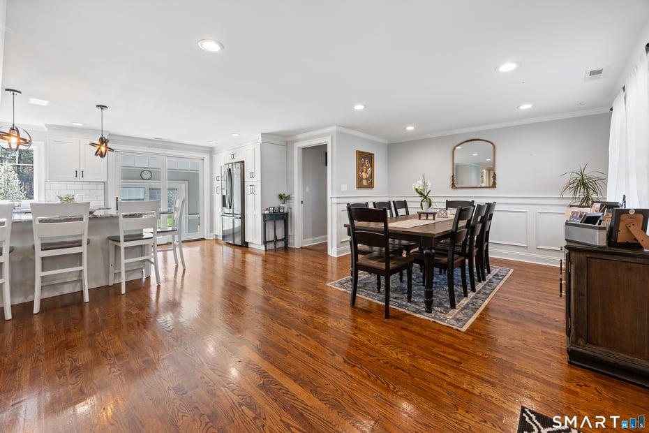 28 Maplewood Lane Photo 3